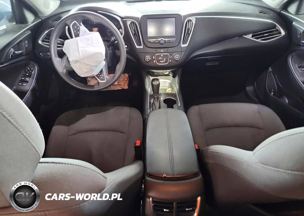 2018 Chevrolet Malibu Lt VIN:1G1ZD5ST2JF155480 - 8