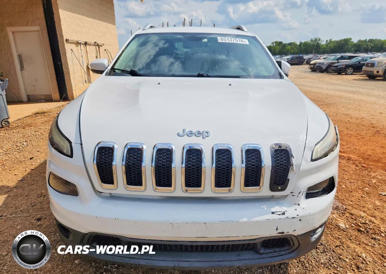 2016 Jeep Cherokee Latitude VIN:1C4PJLCB7GW110223 - 5