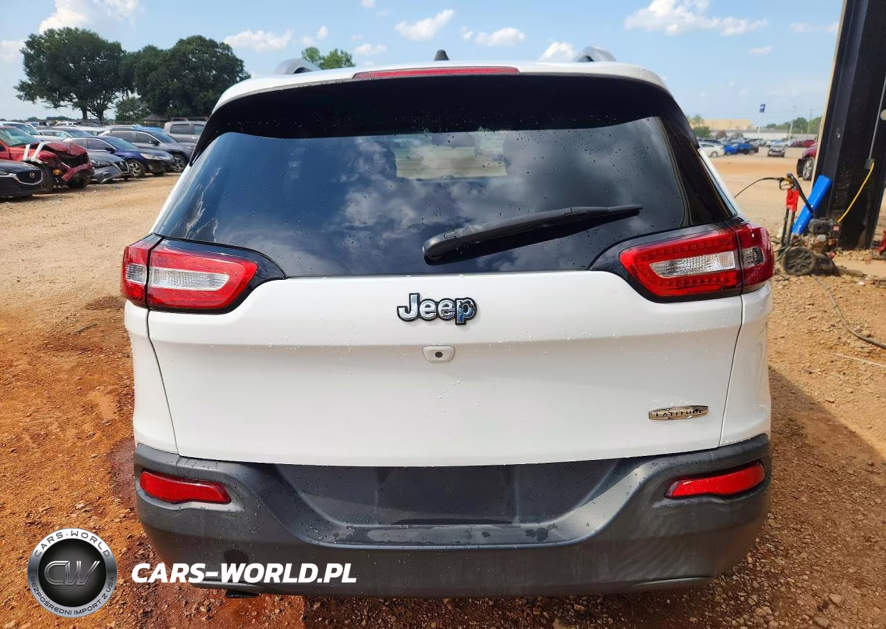 2016 Jeep Cherokee Latitude VIN:1C4PJLCB7GW110223 - 6