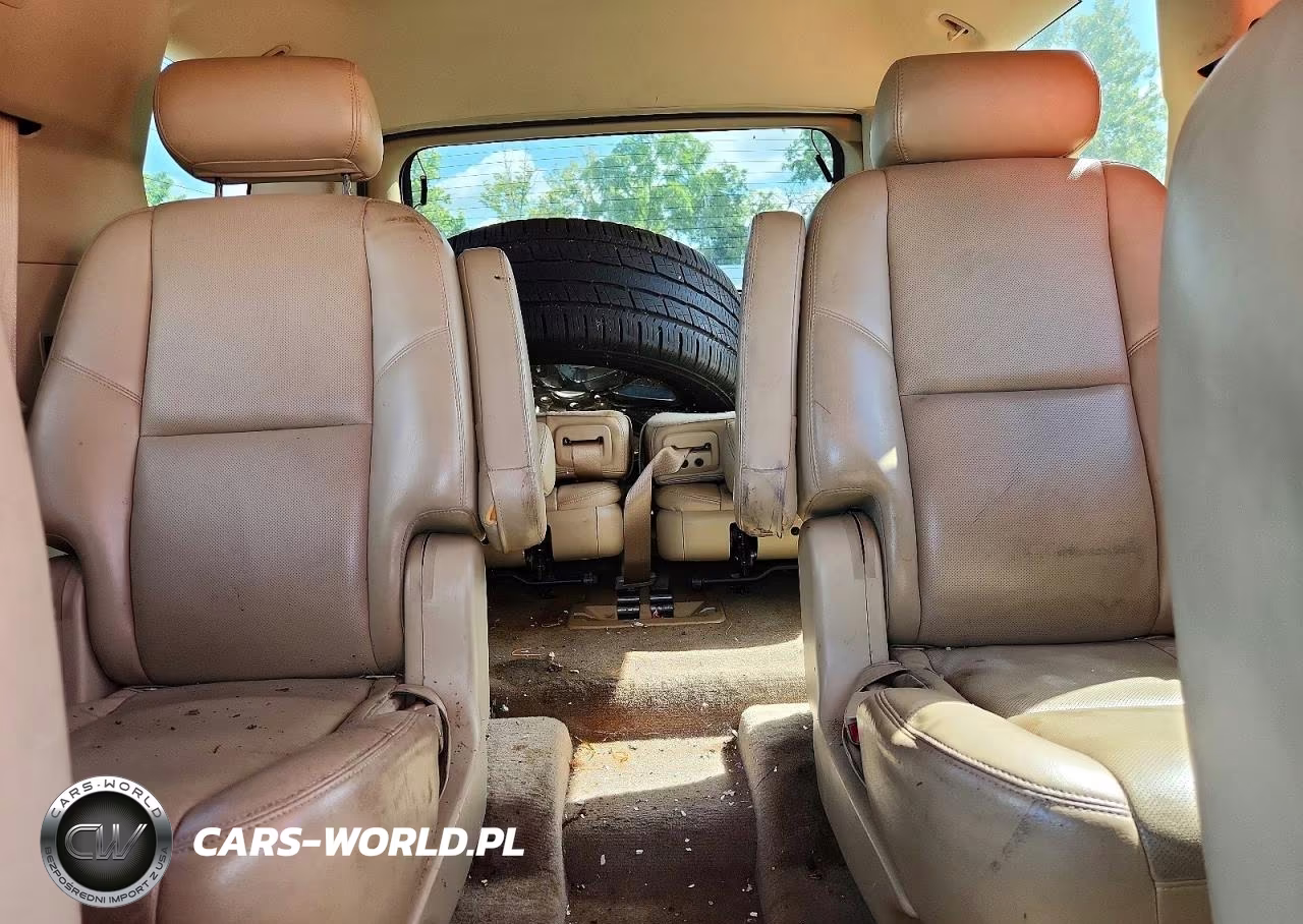 2009 GMC Yukon Denali VIN:1GKFC03269R229102 - 10
