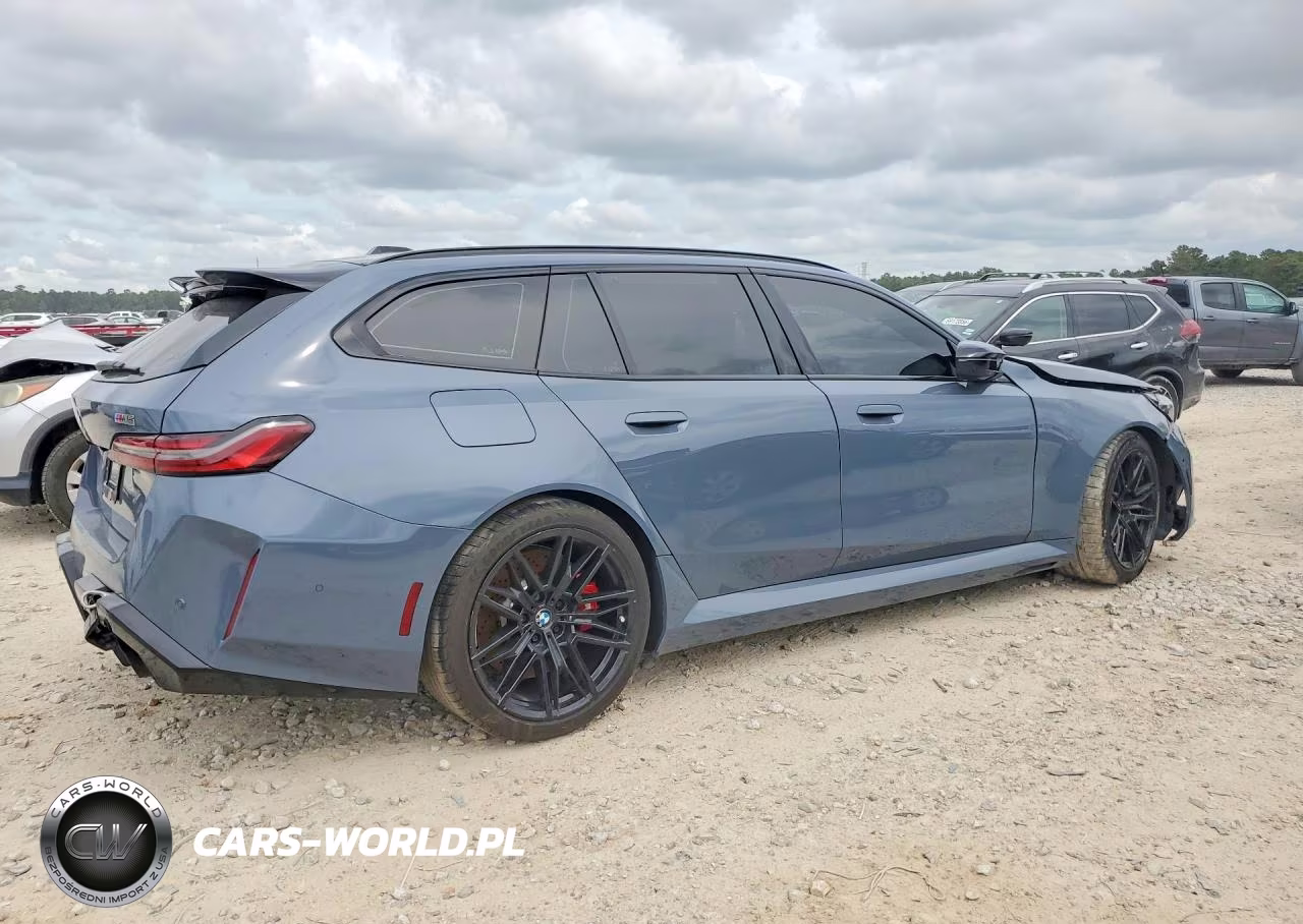 2026 BMW M5 Touring VIN:WBS83GV07TCX50180 - 3