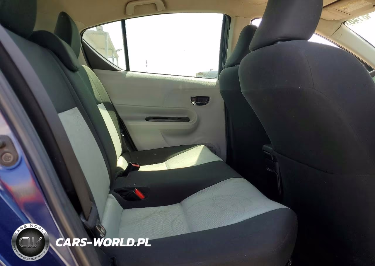 2012 Toyota Prius C Two VIN:JTDKDTB36C1007815 - 10
