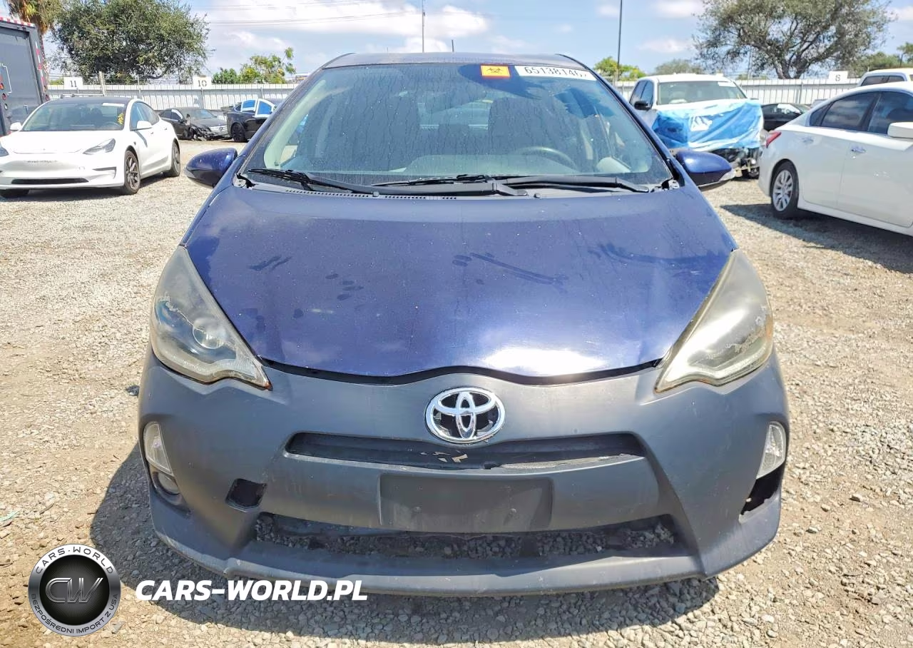 2012 Toyota Prius C Two VIN:JTDKDTB36C1007815 - 5