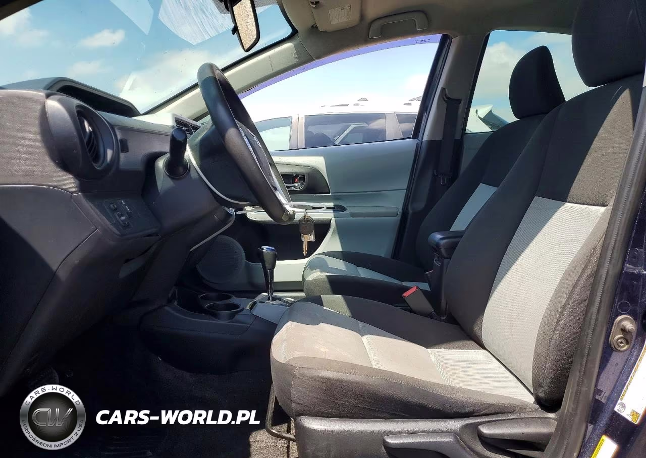 2012 Toyota Prius C Two VIN:JTDKDTB36C1007815 - 7
