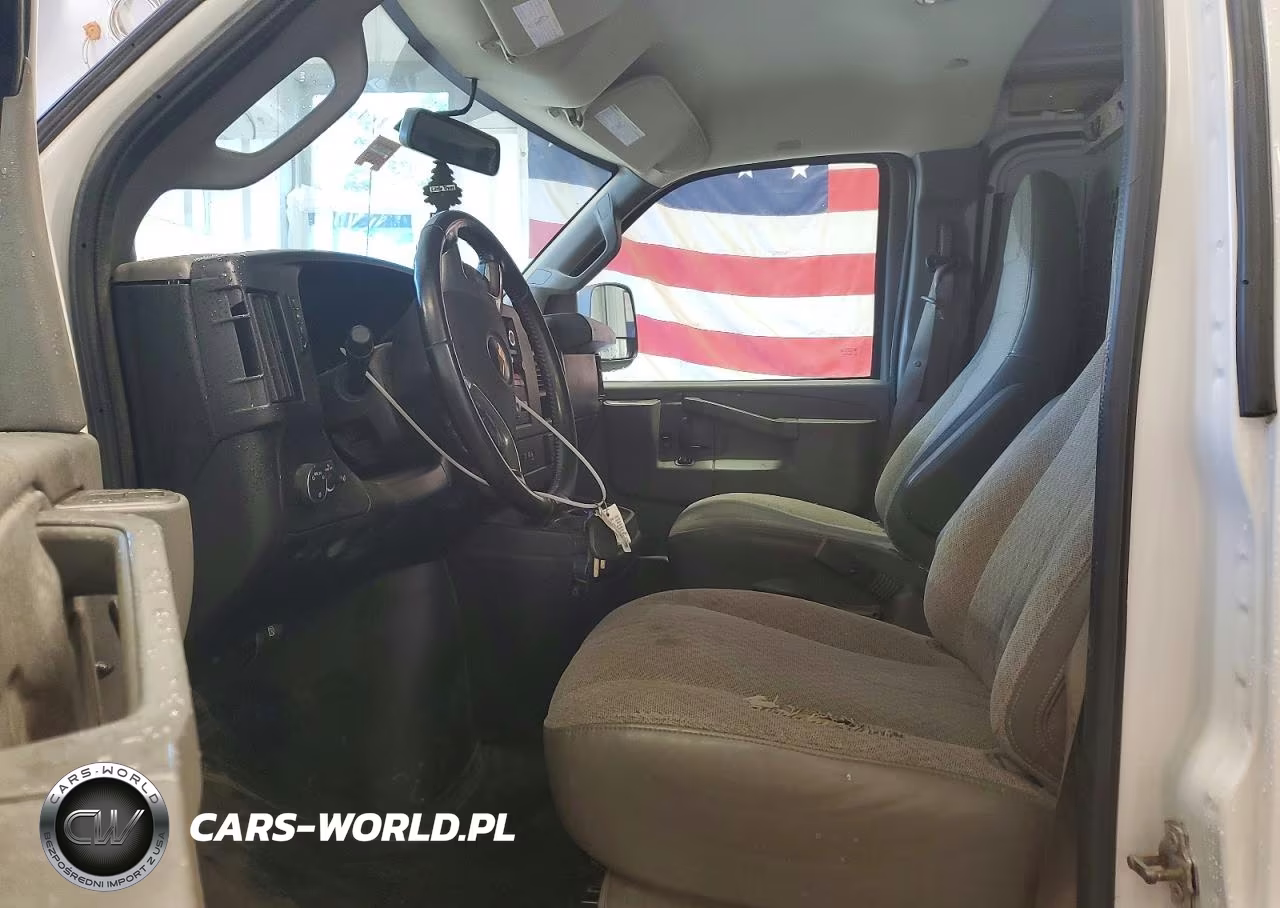 2019 Chevrolet Express Delivery Van VIN:1GCWGAFP1K1294182 - 7