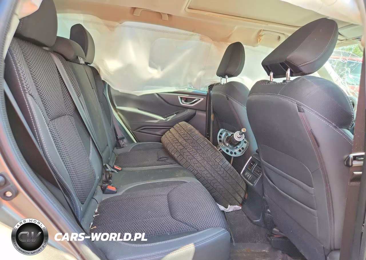 2020 Subaru Forester Premium VIN:JF2SKAJC1LH466092 - 11