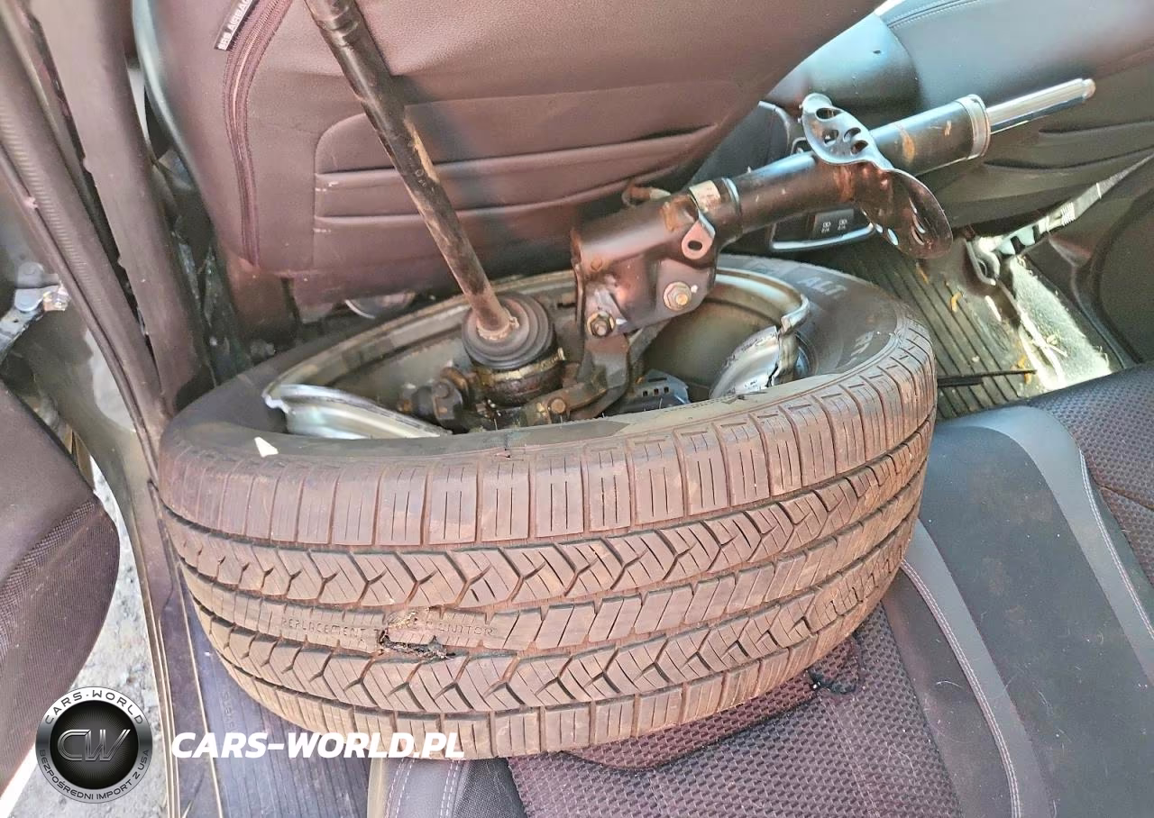2020 Subaru Forester Premium VIN:JF2SKAJC1LH466092 - 13