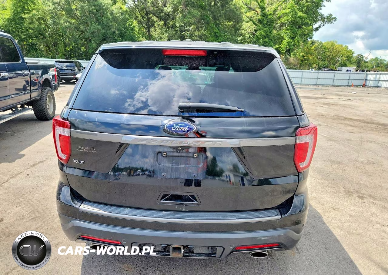 2018 Ford Explorer Xlt VIN:1FM5K7D85JGB73929 - 6