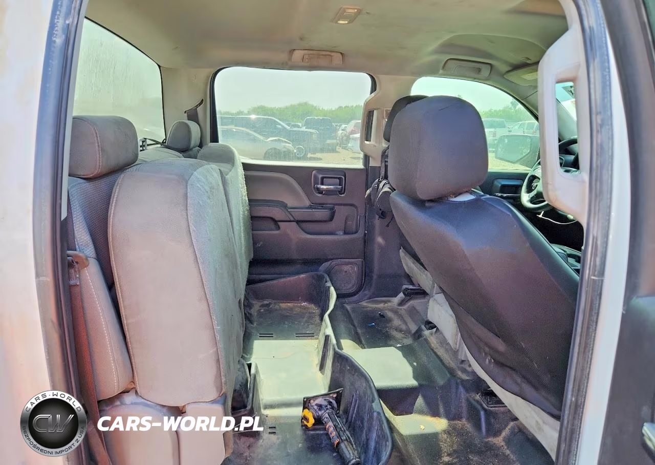 2018 Chevrolet Silverado K1500 VIN:3GCUKNEH6JG427462 - 10