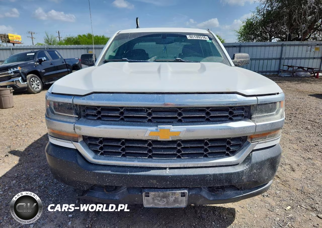 2018 Chevrolet Silverado K1500 VIN:3GCUKNEH6JG427462 - 5