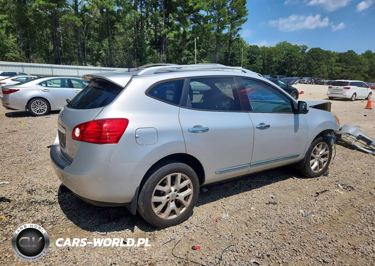 2013 Nissan Rogue S VIN:JN8AS5MT3DW517445 - 3