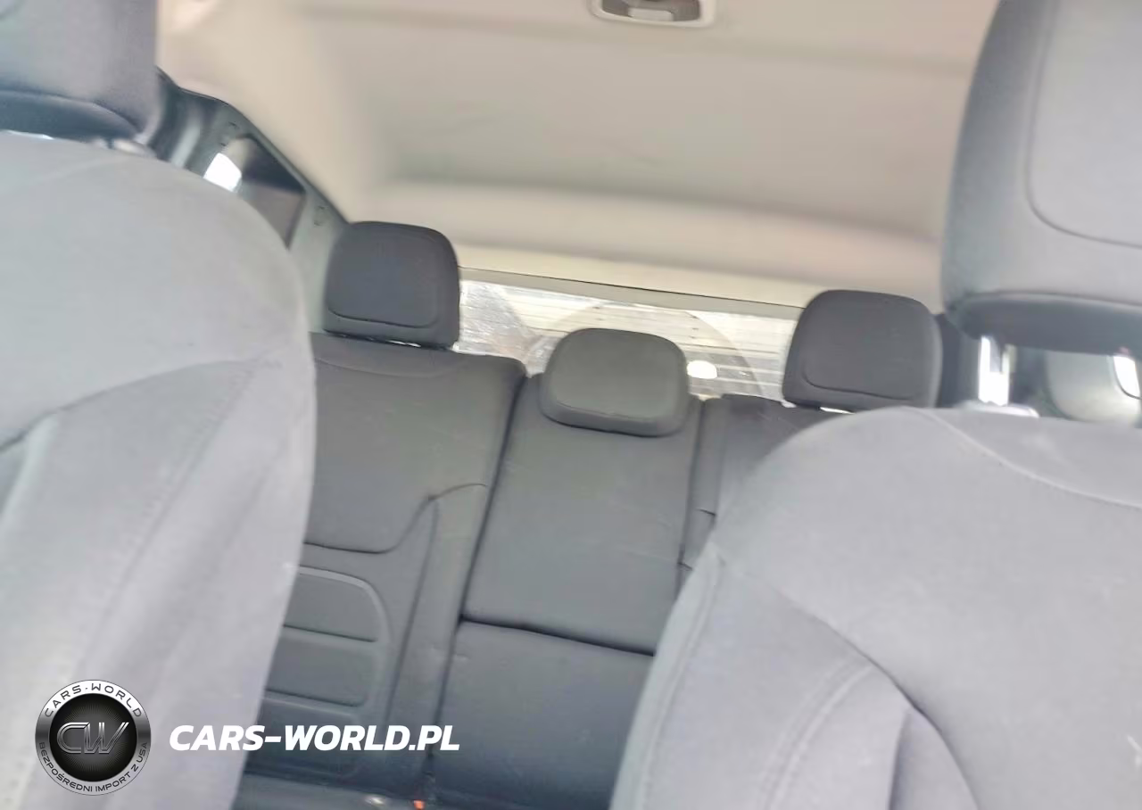 2021 Jeep Renegade Latitude VIN:ZACNJCBB2MPN26369 - 10