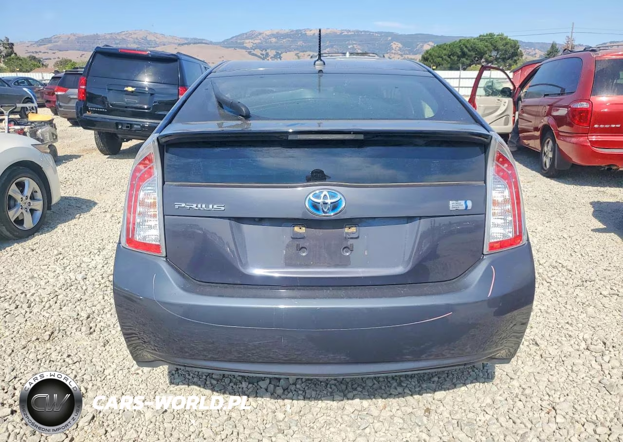 2014 Toyota Prius Three VIN:JTDKN3DU2E1776141 - 6