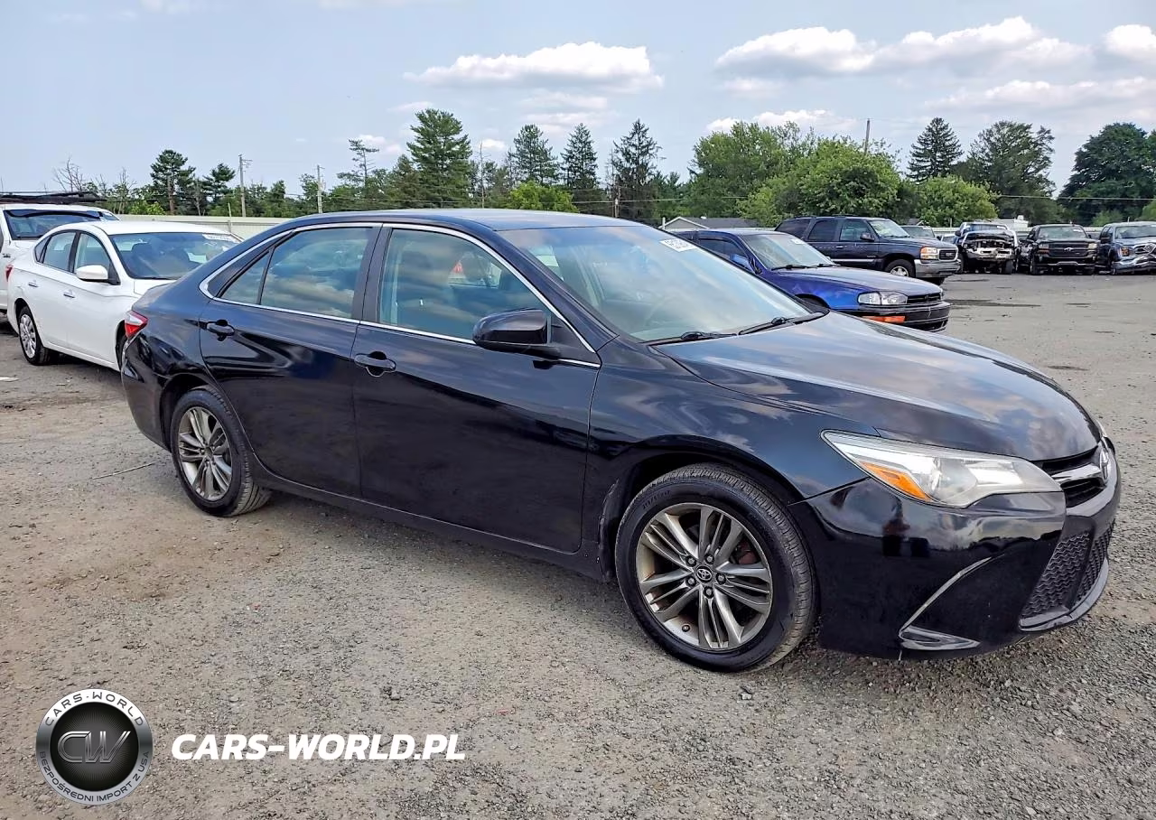 2017 Toyota Camry Se VIN:4T1BF1FK4HU330522 - 4