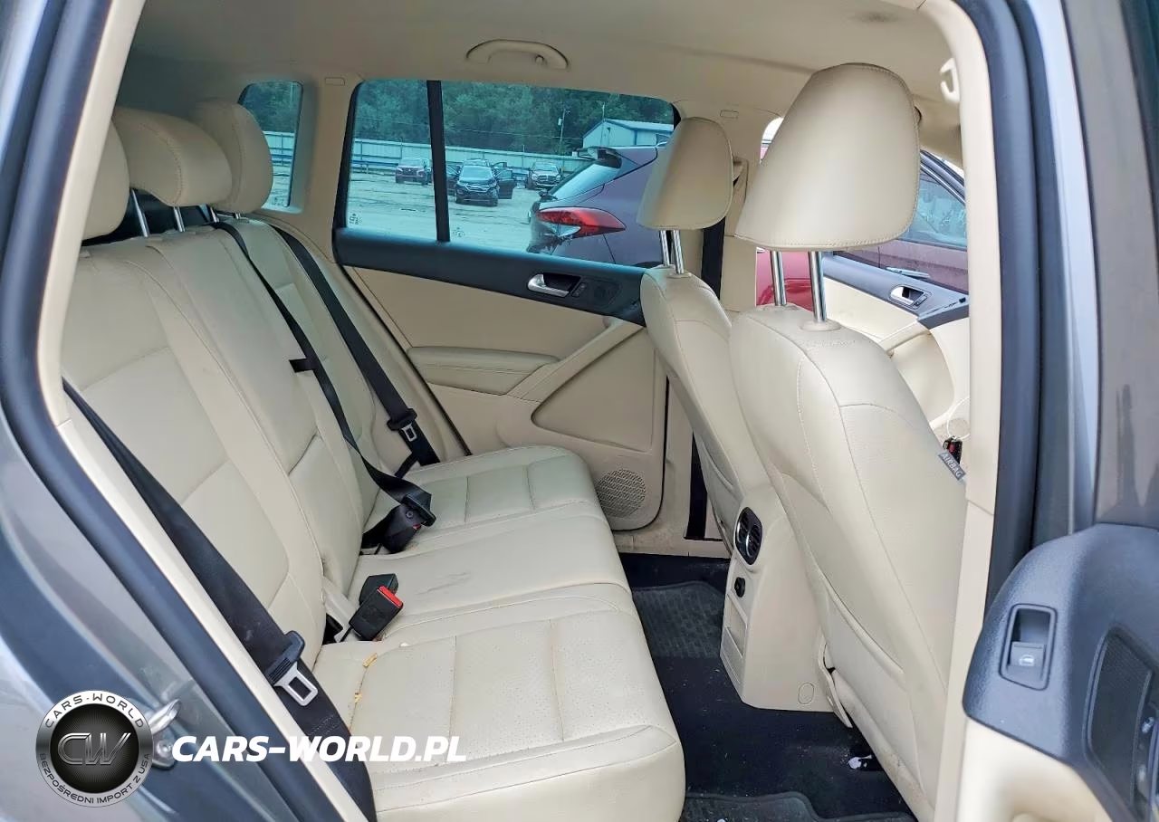2012 Volkswagen Tiguan S VIN:WVGAV7AX3CW086492 - 11