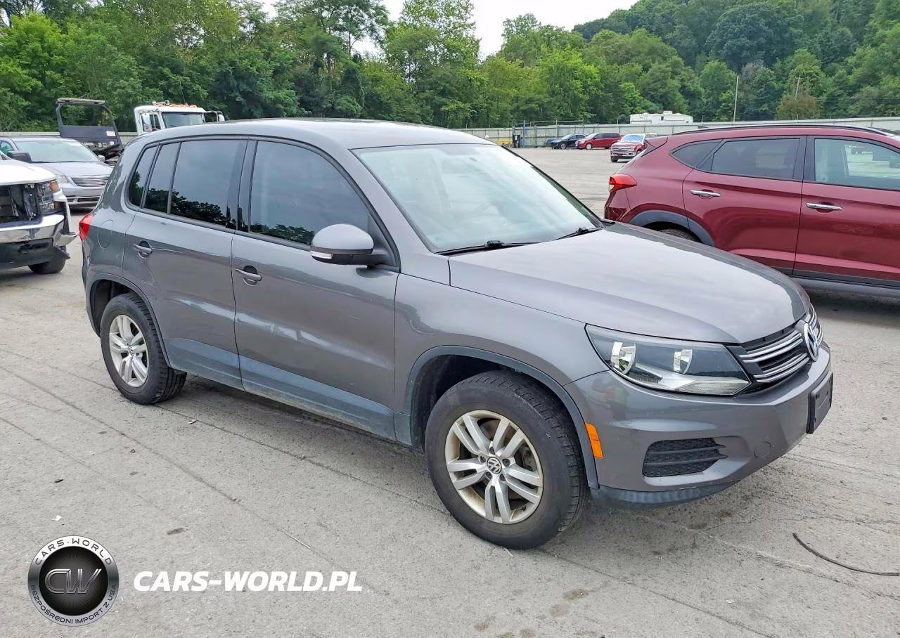 2012 Volkswagen Tiguan S VIN:WVGAV7AX3CW086492 - 4