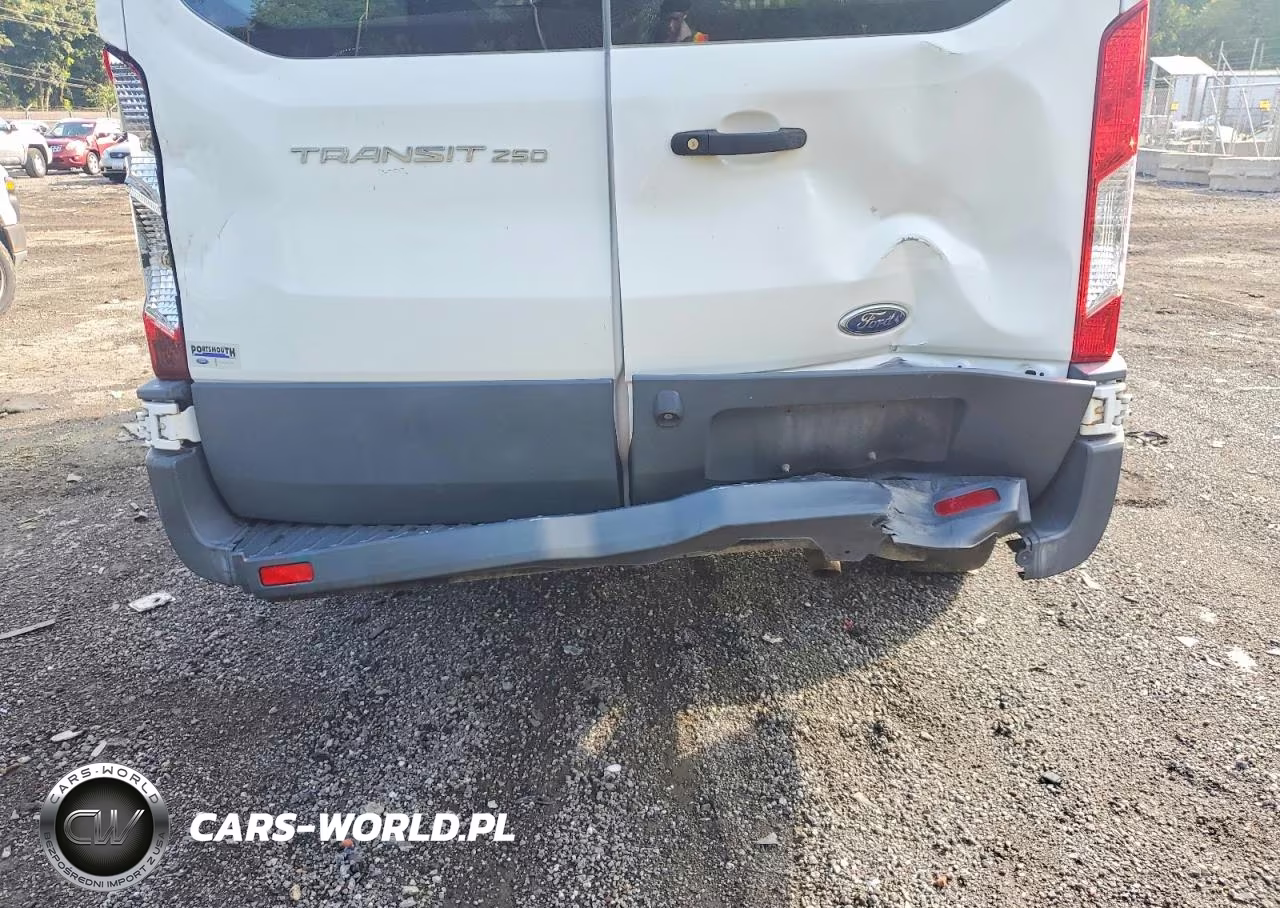 2018 Ford Transit T-250 VIN:1FTYR1ZM6JKA54543 - 10
