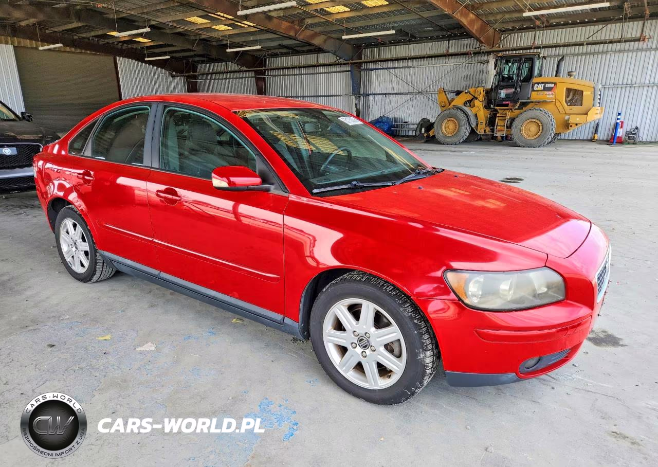2005 Volvo S40 T5 VIN:YV1MS682552102582 - 4