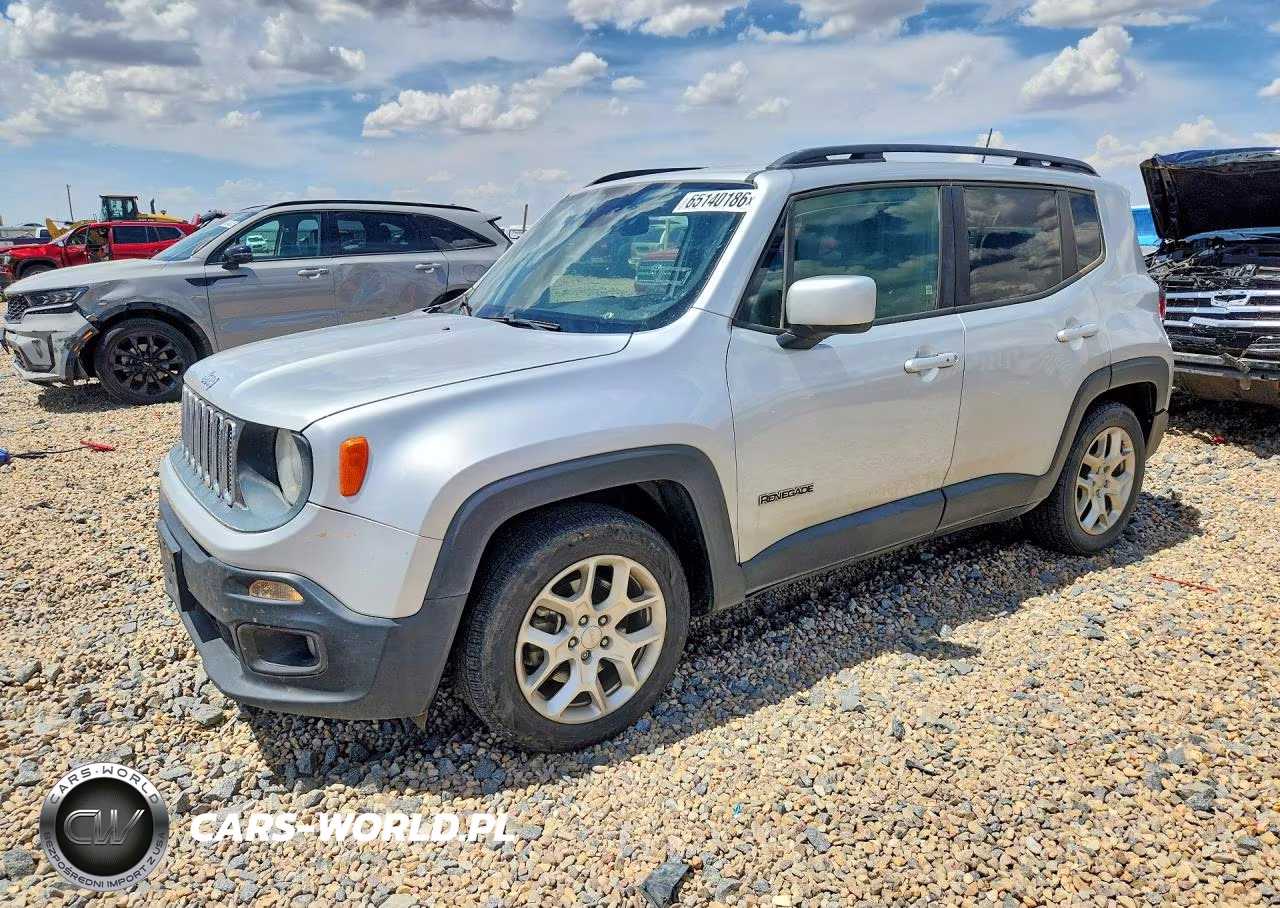 2018 Jeep Renegade Latitude VIN:ZACCJABB5JPG71772 - 1