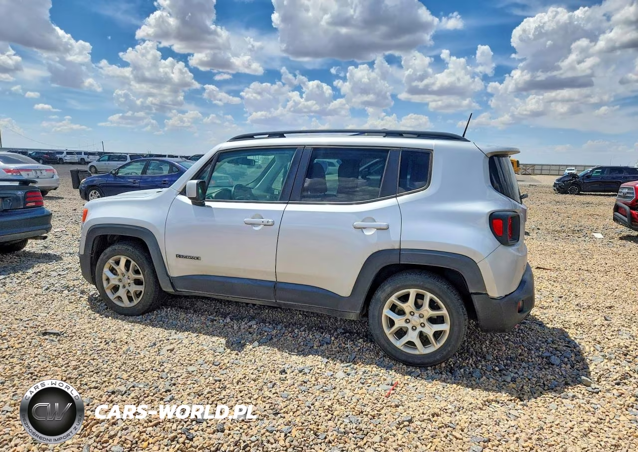 2018 Jeep Renegade Latitude VIN:ZACCJABB5JPG71772 - 2