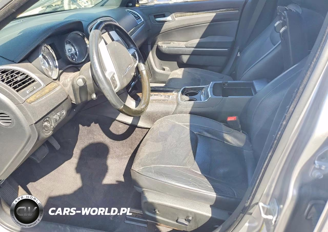 2014 Chrysler 300C VIN:2C3CCAKT4EH384910 - 7