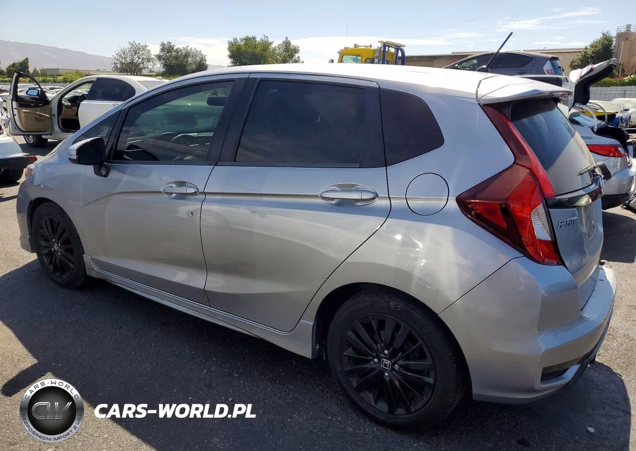 2018 Honda Fit Sport VIN:3HGGK5H66JM708655 - 2