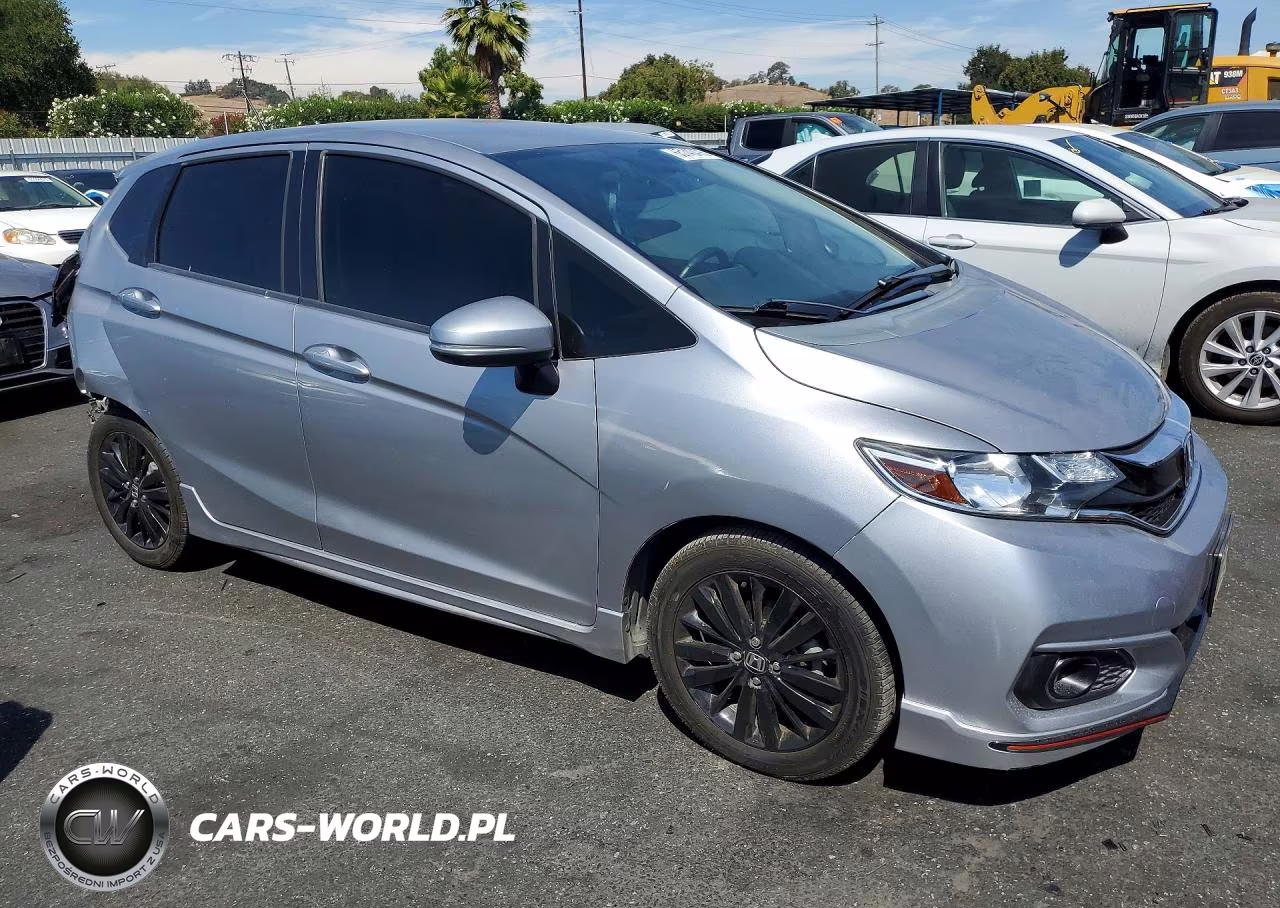 2018 Honda Fit Sport VIN:3HGGK5H66JM708655 - 4