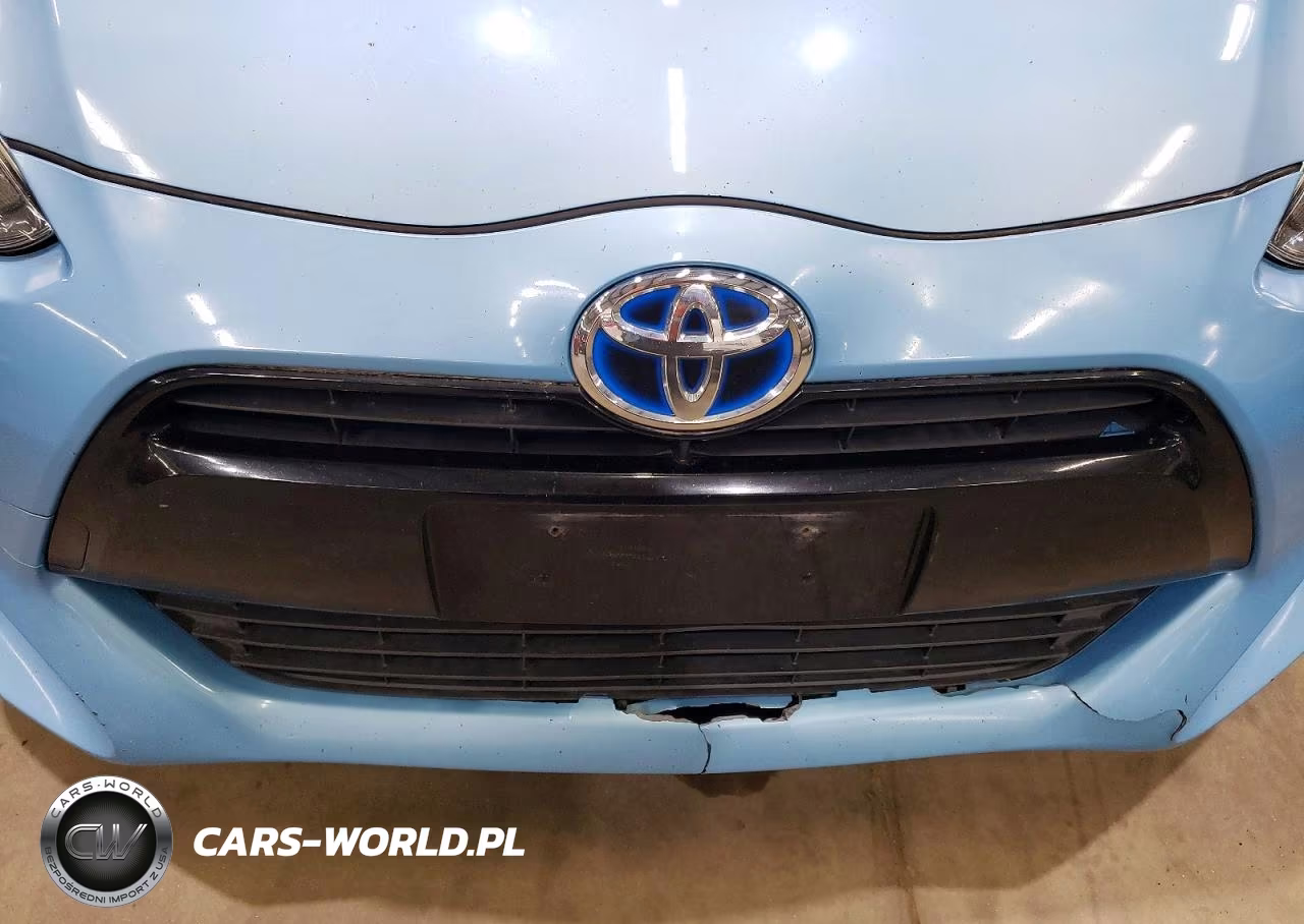 2016 Toyota Prius C Two VIN:JTDKDTB39G1124326 - 12