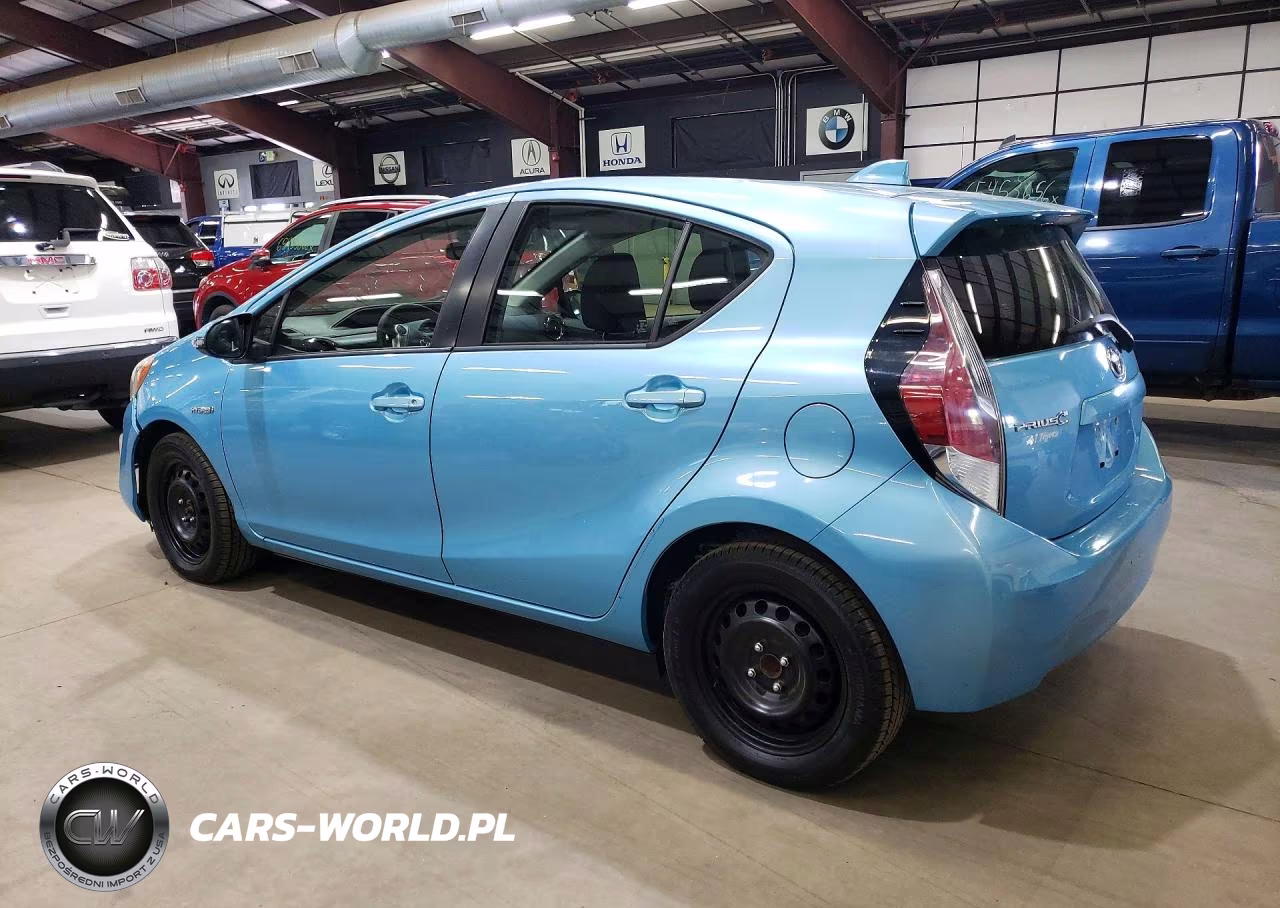 2016 Toyota Prius C Two VIN:JTDKDTB39G1124326 - 2