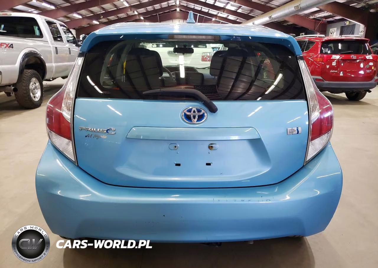 2016 Toyota Prius C Two VIN:JTDKDTB39G1124326 - 6