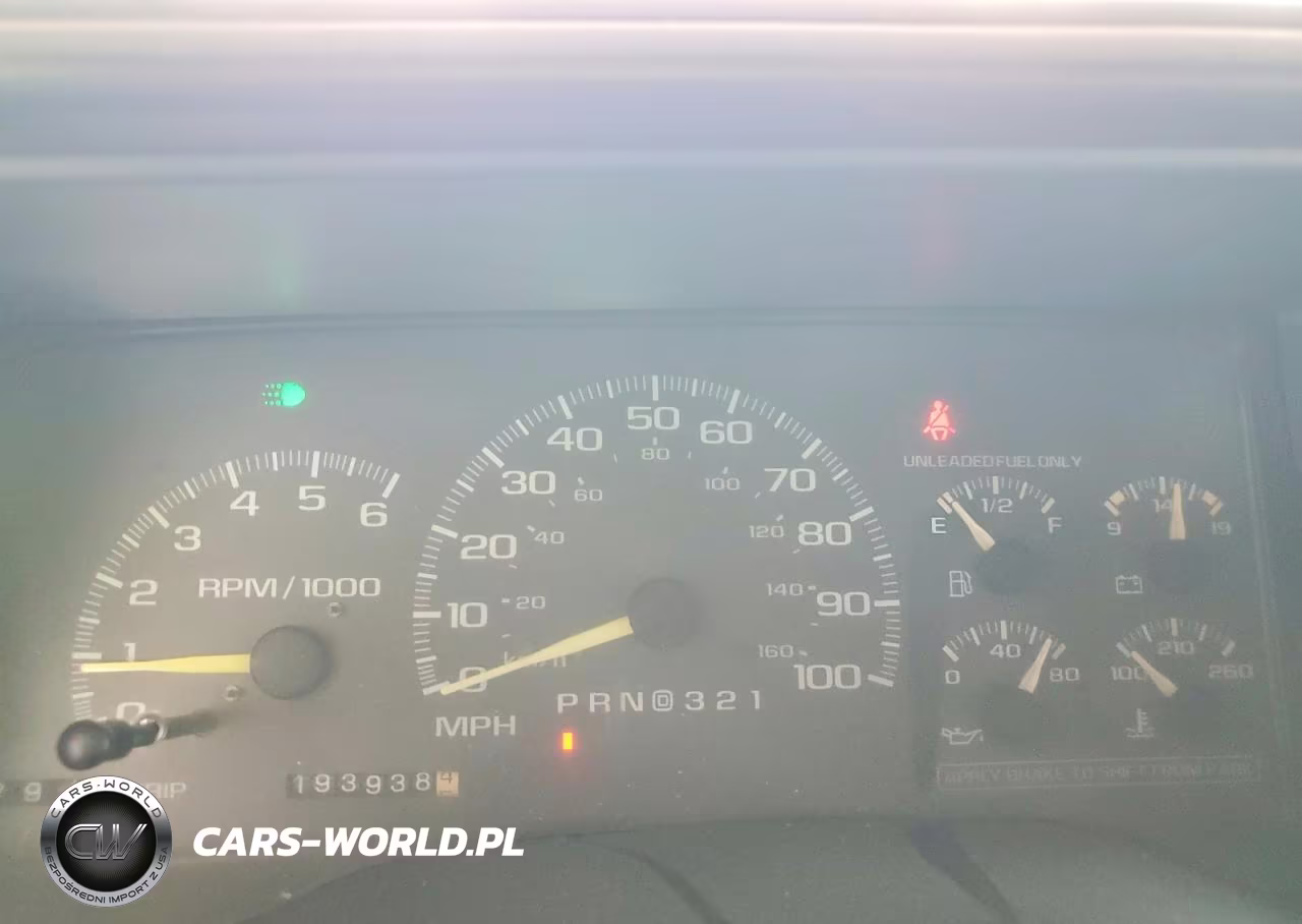 1999 GMC Suburban K1500 VIN:3GKFK16R2XG524325 - 9