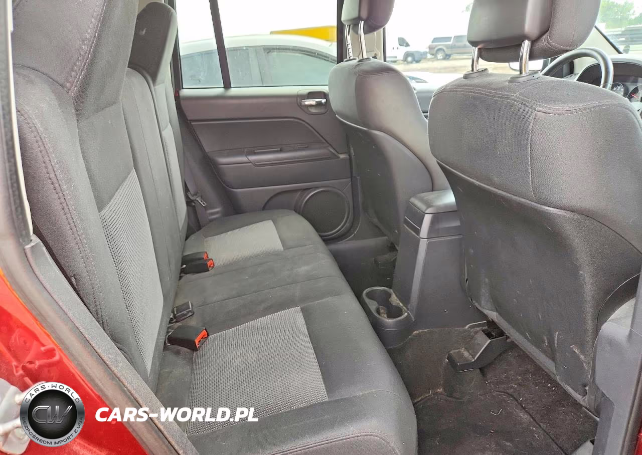 2013 Jeep Compass Latitude VIN:1C4NJDEB8DD240402 - 11