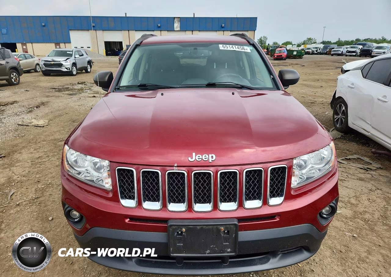 2013 Jeep Compass Latitude VIN:1C4NJDEB8DD240402 - 5