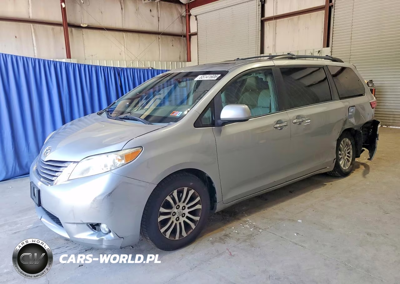 2015 Toyota Sienna Xle 8-Passenger