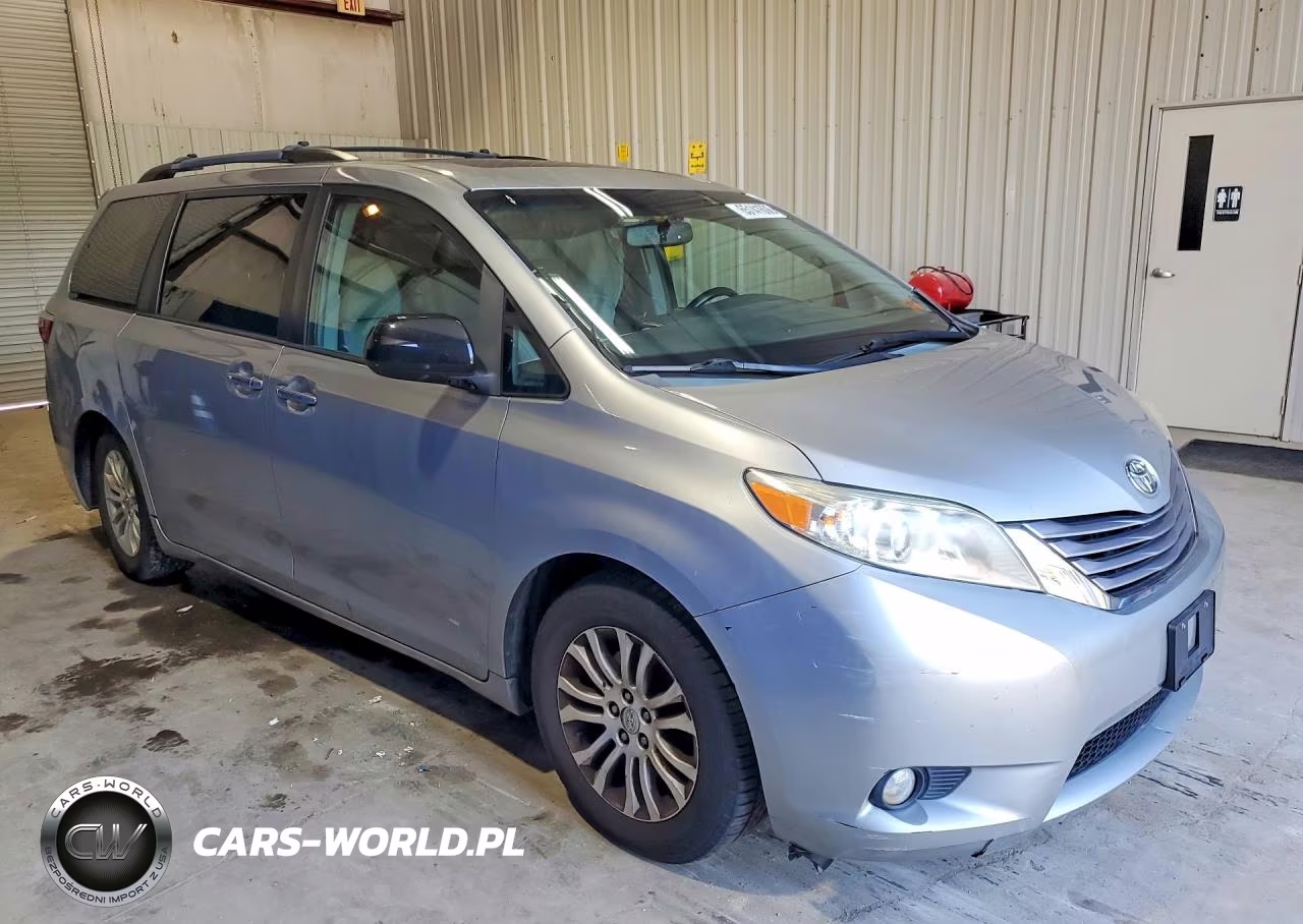 2015 Toyota Sienna Xle 8-Passenger VIN:5TDYK3DCXFS577269 - 4