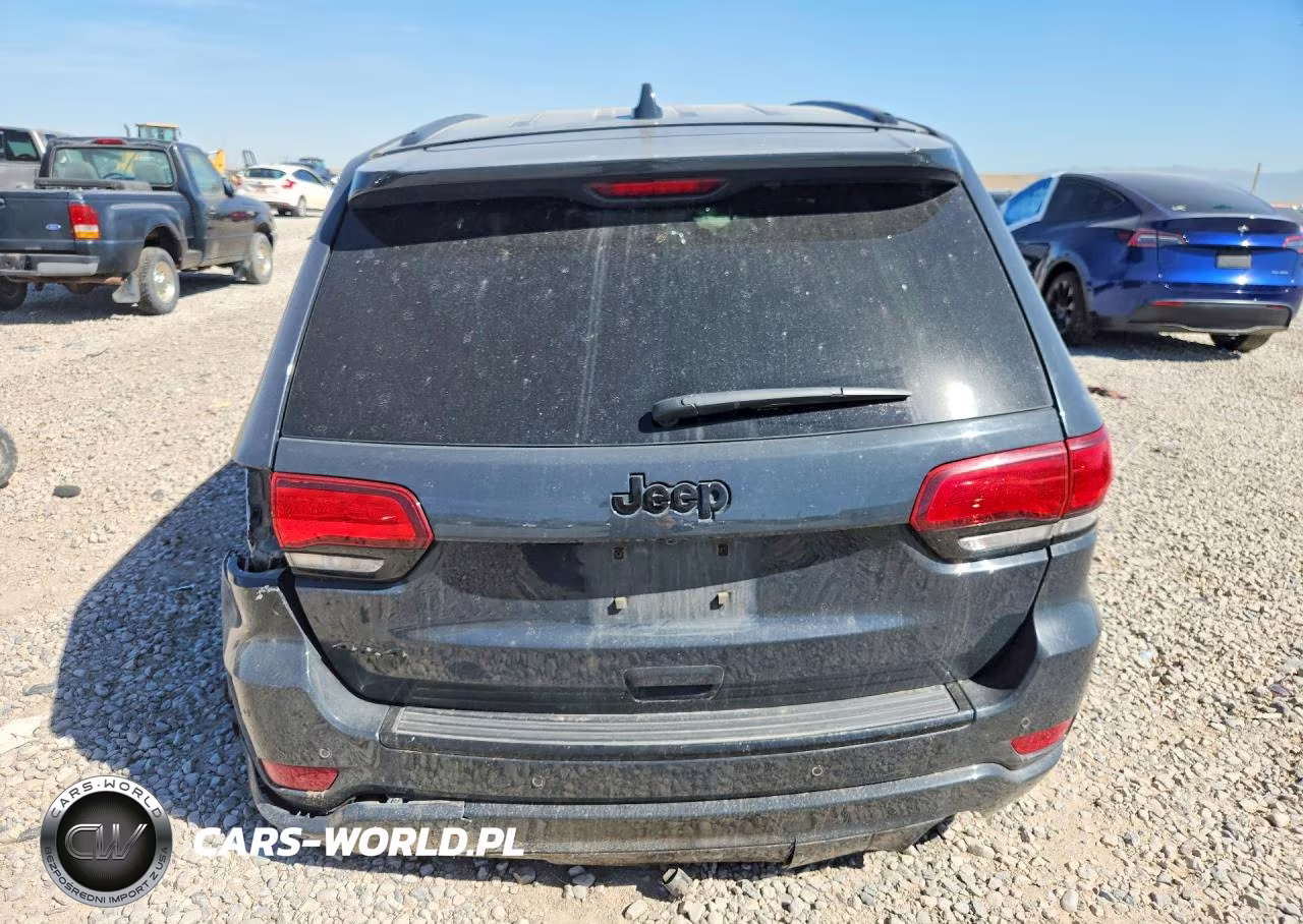 2018 Jeep Grand Cherokee Laredo VIN:1C4RJFAG8JC360359 - 6