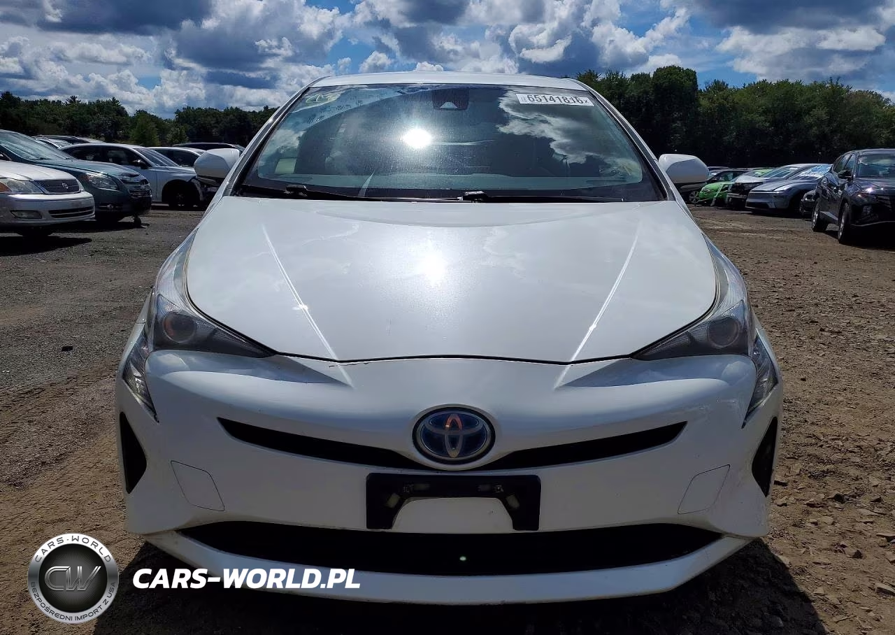 2017 Toyota Prius Two VIN:JTDKBRFU9H3032635 - 5