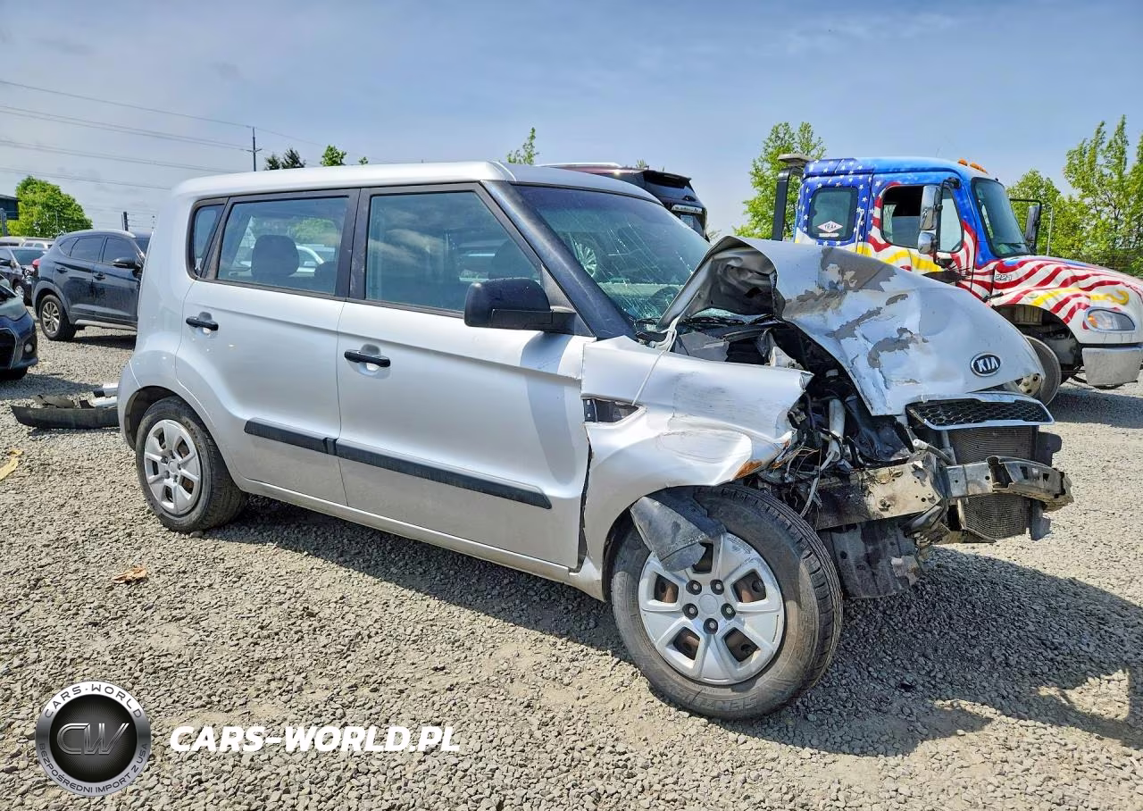 2011 Kia Soul VIN:KNDJT2A1XB7308804 - 4