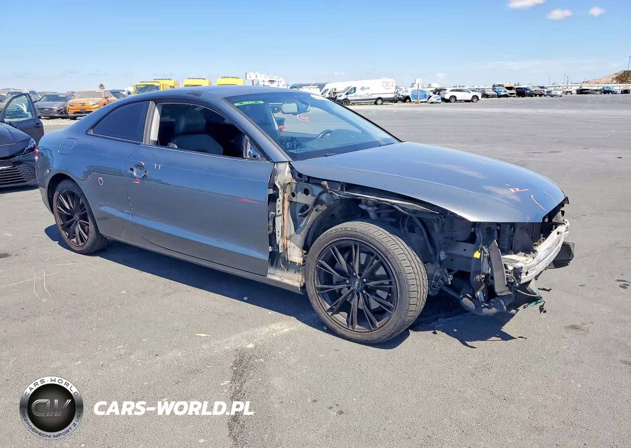 2014 Audi A5 Premium Plus VIN:WAULFAFR1EA060911 - 4