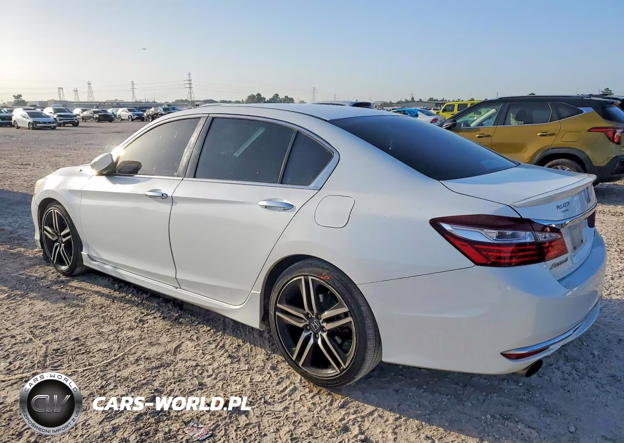 2017 Honda Accord Sport Special Edition VIN:1HGCR2F16HA061858 - 2