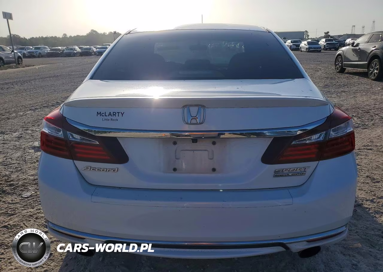 2017 Honda Accord Sport Special Edition VIN:1HGCR2F16HA061858 - 6
