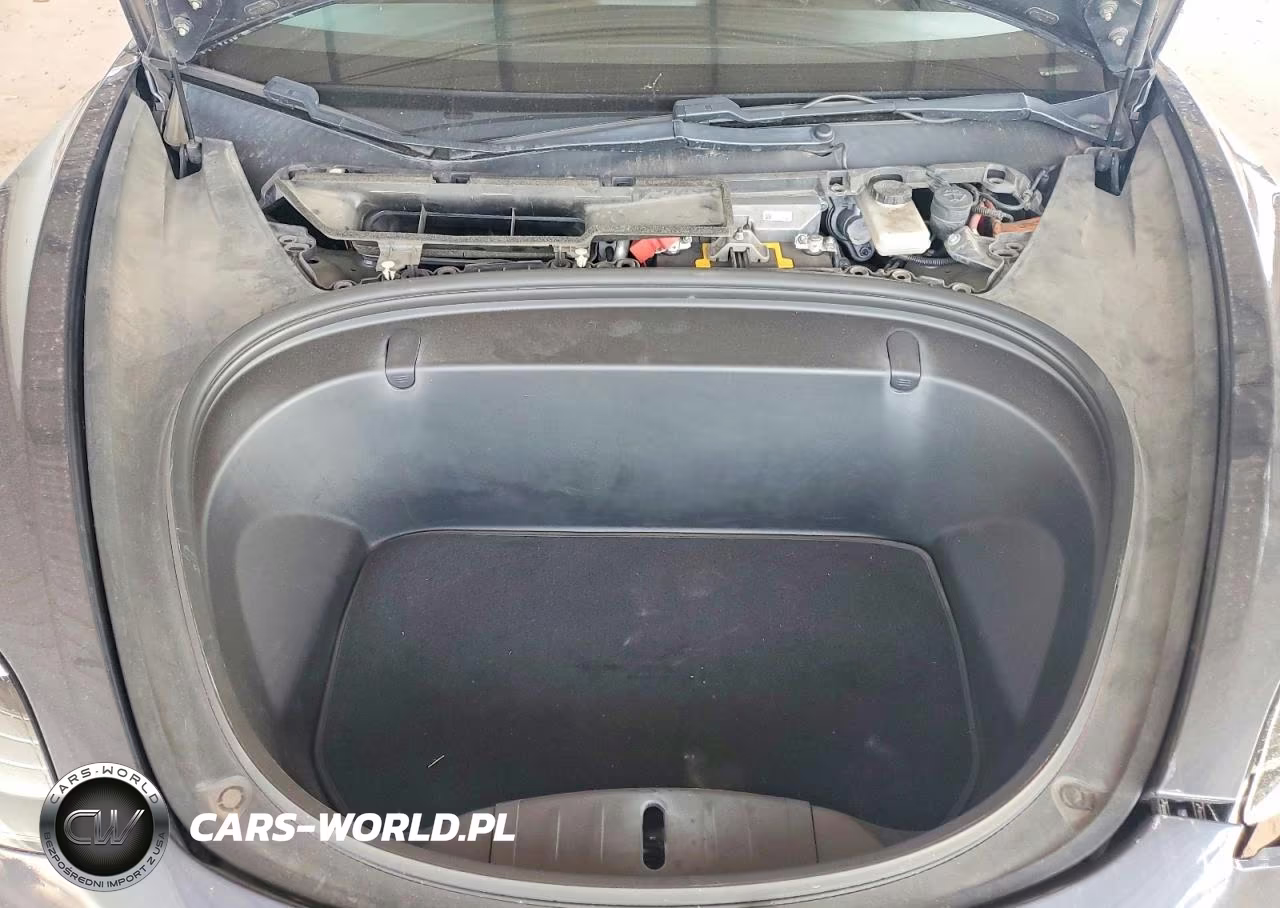 2018 Tesla Model 3 VIN:5YJ3E1EA4JF048805 - 11