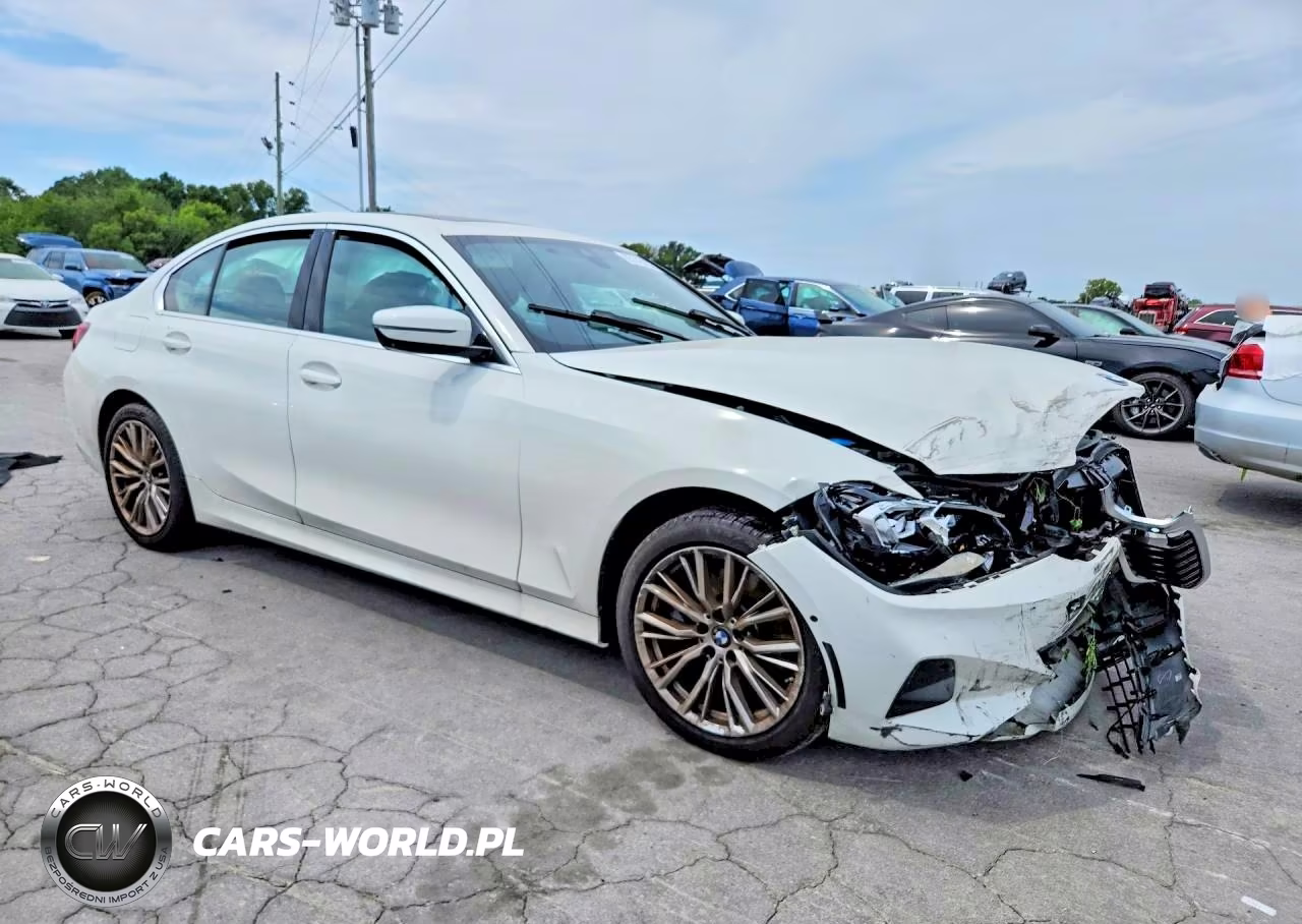 2024 BMW 330I VIN:3MW69FF02R8E31272 - 4