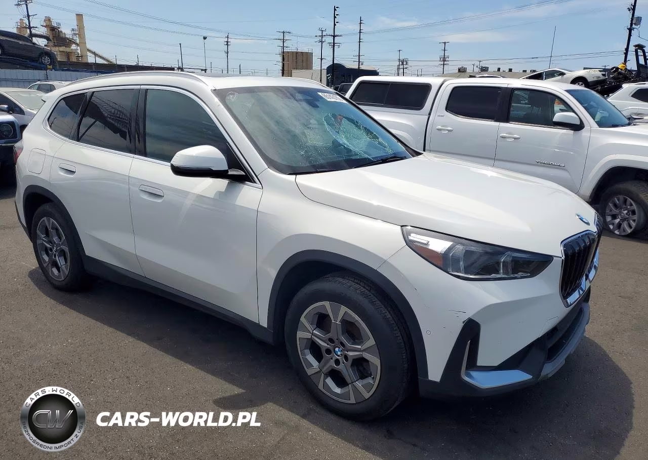2023 BMW X1 xDrive28I VIN:WBX73EF0XP5Y21522 - 4