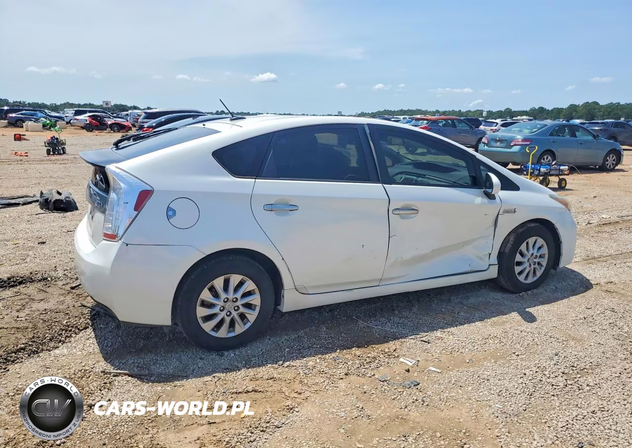 2013 Toyota Prius Plug-In Hybrid Base VIN:JTDKN3DP7D3042379 - 3