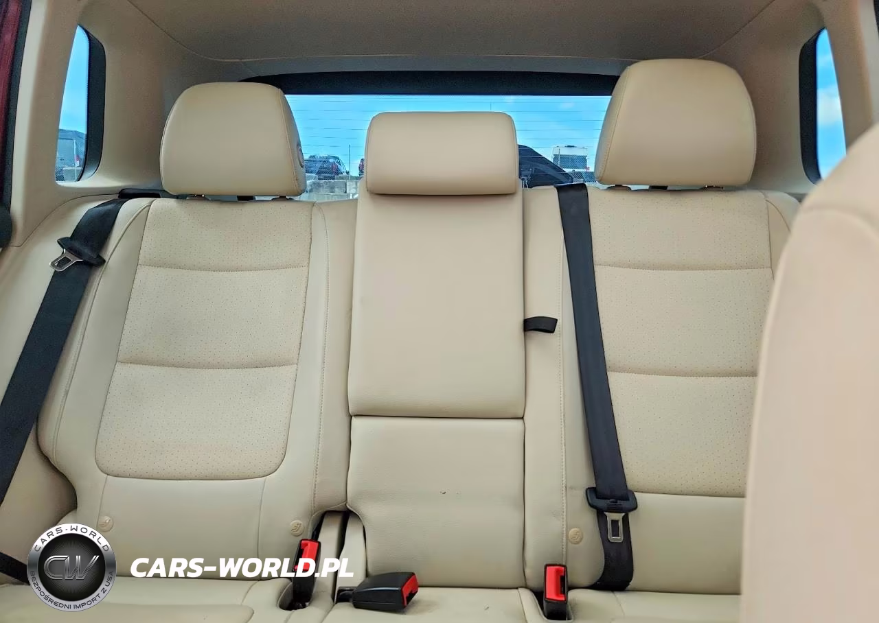 2015 Volkswagen Tiguan S VIN:WVGBV7AX9FW109203 - 10