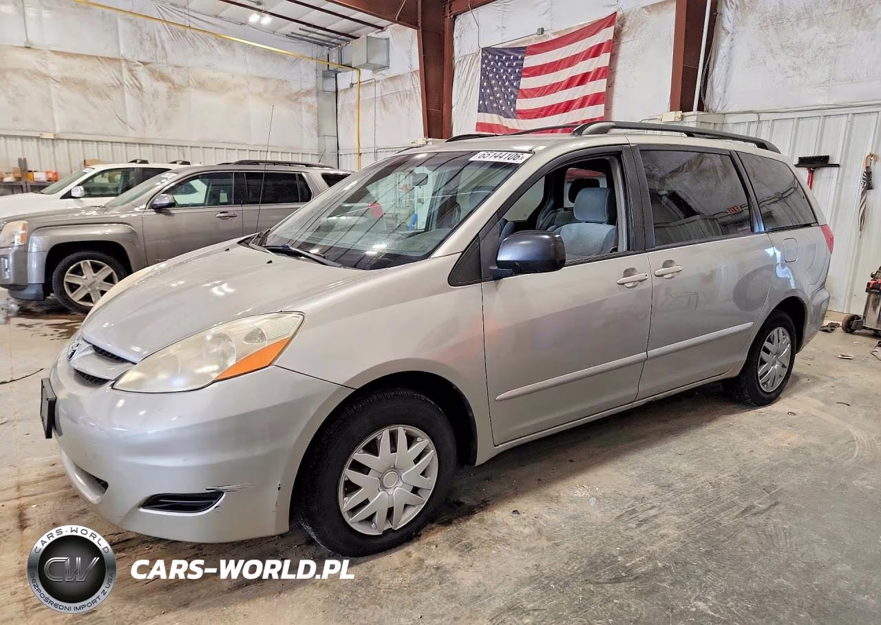 2007 Toyota Sienna Le 7-Passenger – zdjęcie 1 z 13