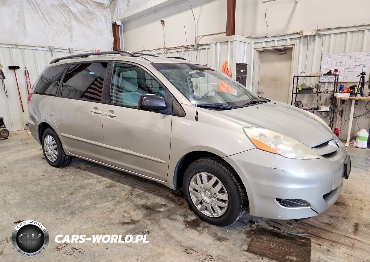2007 Toyota Sienna Le 7-Passenger VIN:5TDZK23C57S090062 - 4