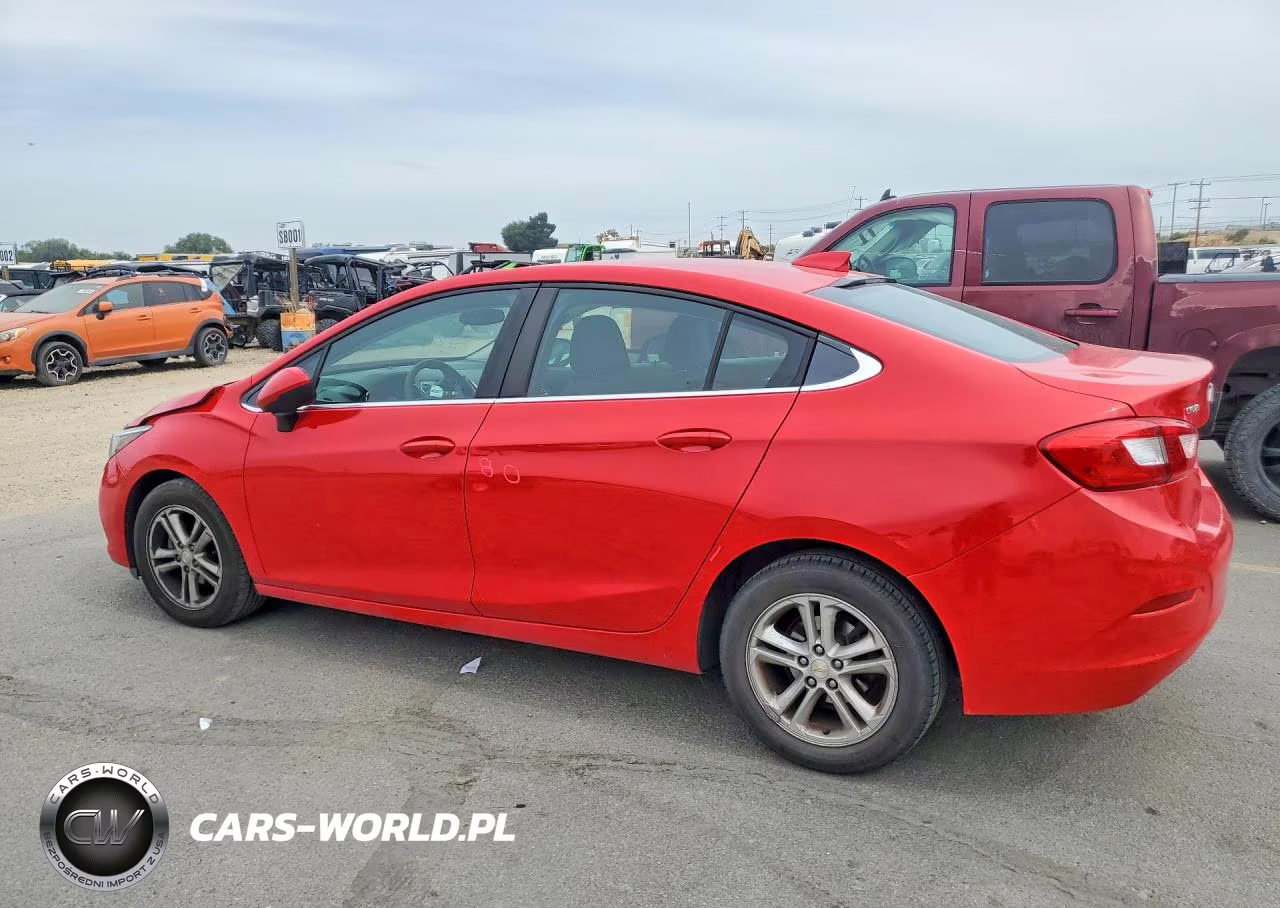 2018 Chevrolet Cruze Lt VIN:1G1BE5SM3J7158664 - 2