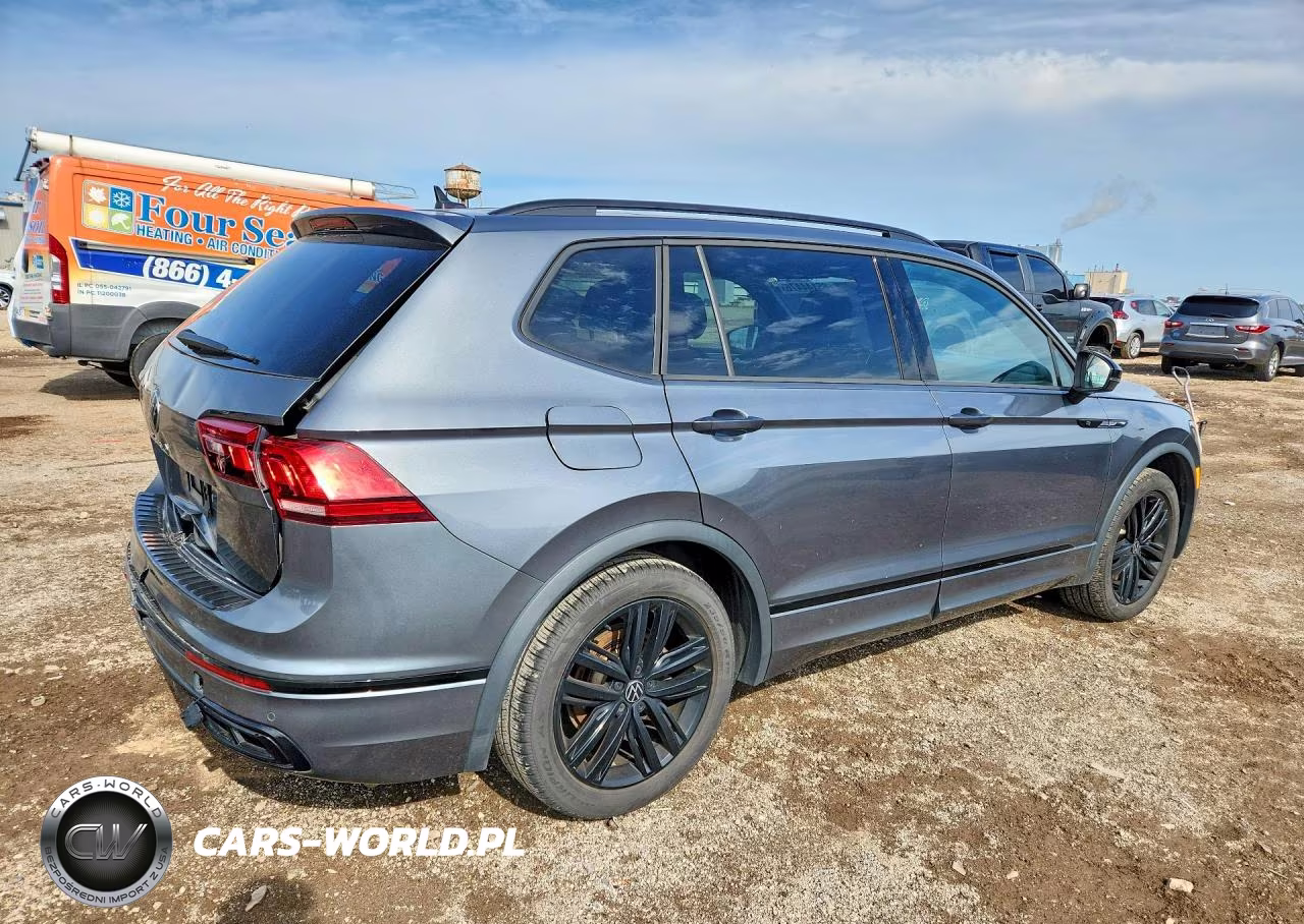 2023 Volkswagen Tiguan Se R-Line Black VIN:3VVCB7AX4PM142095 - 3